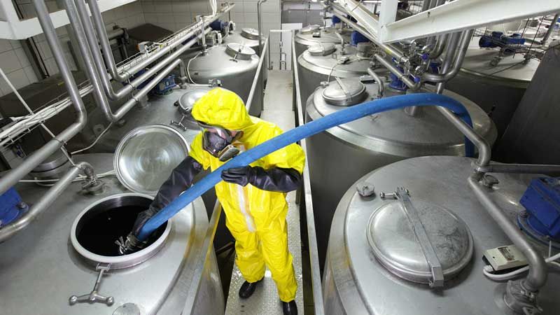 适用于多种泵型：通用型抗磨液压油的兼容性与优势